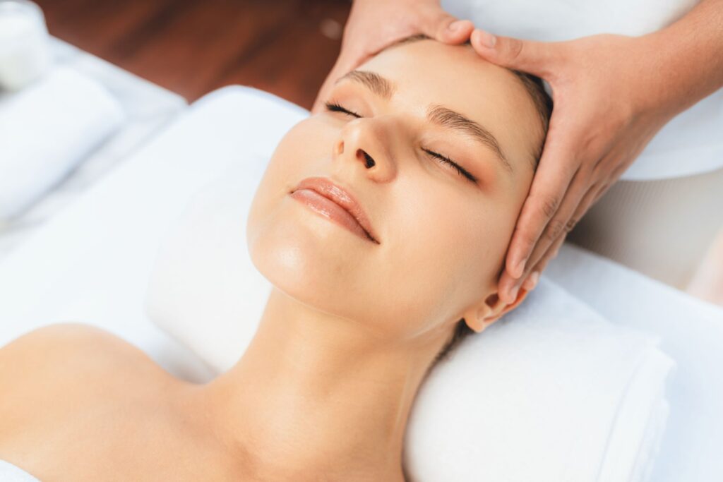 Facials & Waxing 2 Luxurious Facials